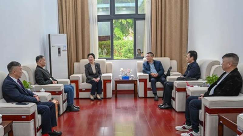 自治区侨联“八桂侨声•侨商大讲堂”在广西社院举办