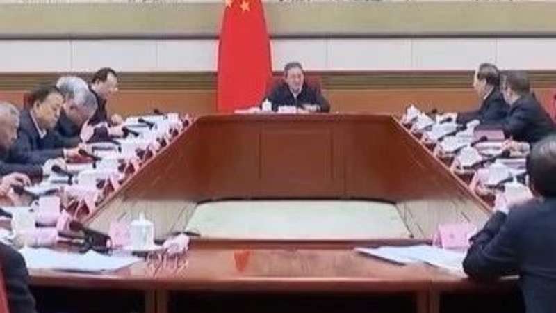 李强主持召开各民主党派中央、全国工商联负责人和无党派人士代表座谈会