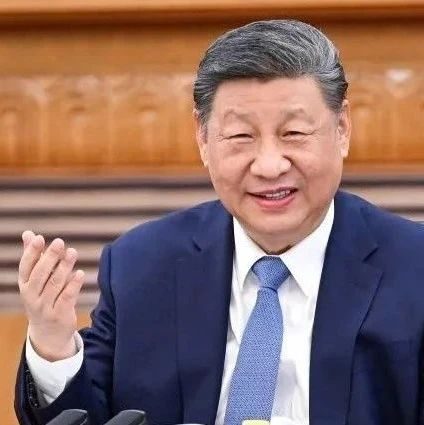 习近平会见国际工商界代表