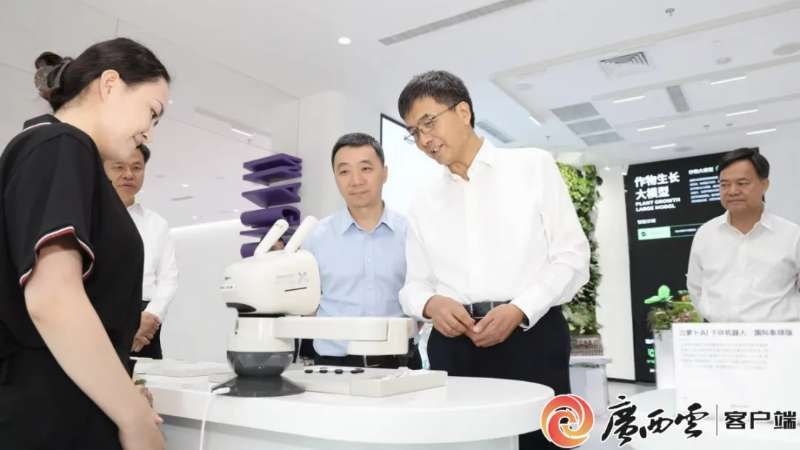 陈刚带队到北京经济技术开发区学习调研