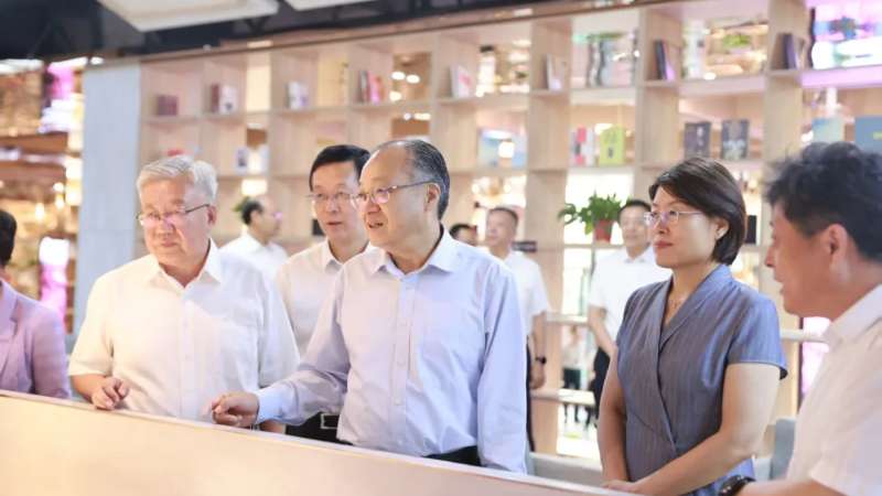 黄守宏赴内蒙古调研社院工作并出席有关会议