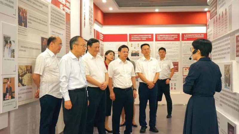 黄守宏赴浙江调研社院工作并出席“赓续中华文脉弘扬中国精神”学术研讨会